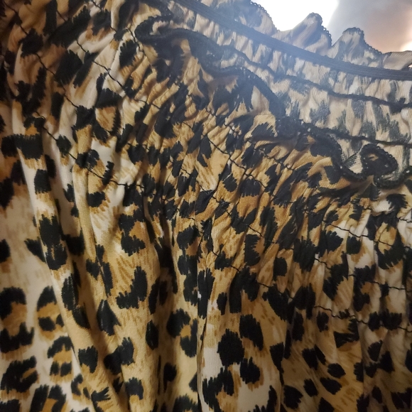 Carol Rose animal print XL blouse - Picture 4 of 5